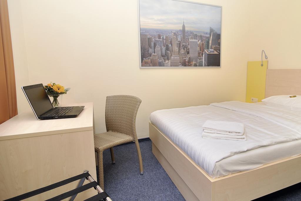Best Deal Airporthotel Weeze Phòng bức ảnh