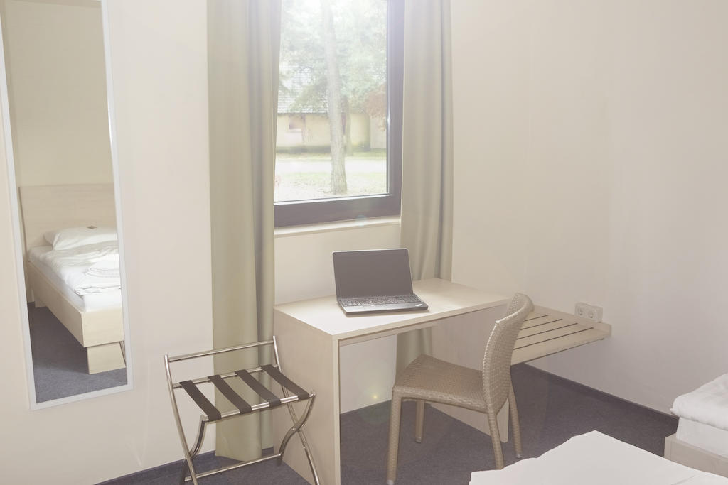 Best Deal Airporthotel Weeze Phòng bức ảnh